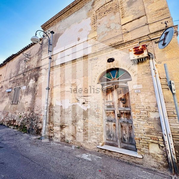 casa indipendente in vendita a Quartu Sant'Elena in zona Centro Storico