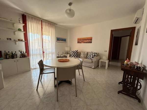 appartamento in vendita a Quartu Sant'Elena in zona Quartello