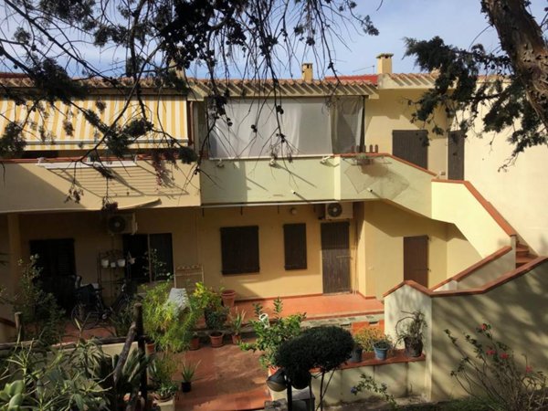 appartamento in vendita a Quartu Sant'Elena in zona Geremeas