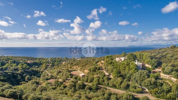 casa indipendente in vendita a Quartu Sant'Elena