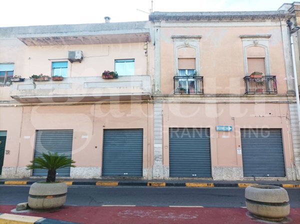 negozio in vendita a Quartu Sant'Elena in zona Centro Storico