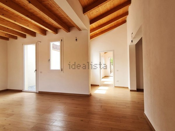 casa indipendente in vendita a Quartu Sant'Elena in zona Poetto di Quartu