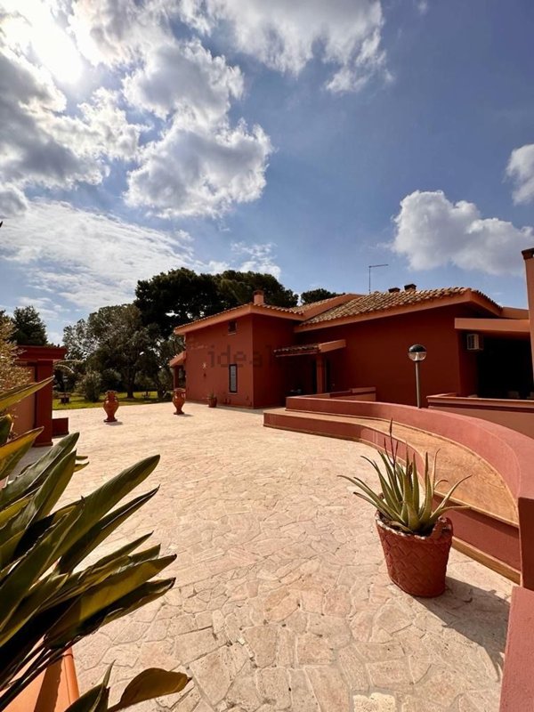 casa indipendente in vendita a Quartu Sant'Elena in zona Capitana