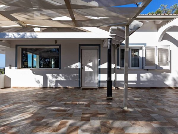 casa indipendente in vendita a Quartu Sant'Elena in zona Capitana