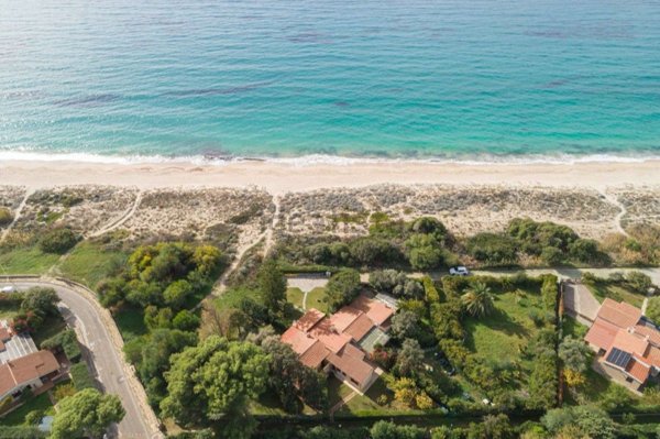 casa indipendente in vendita a Quartu Sant'Elena in zona Geremeas