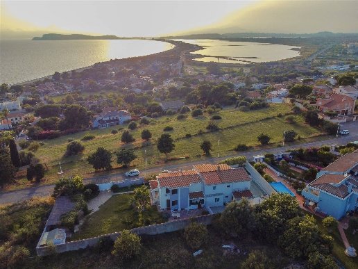 casa indipendente in vendita a Quartu Sant'Elena in zona Margine Rosso