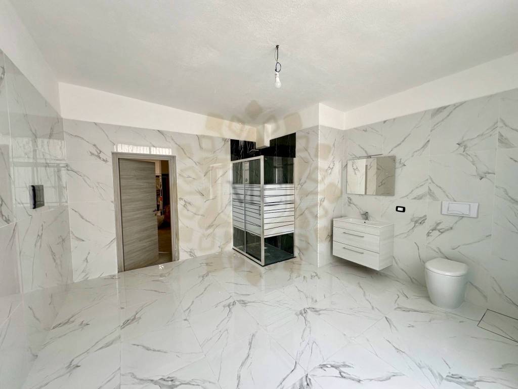 locale commerciale in vendita a Quartu Sant'Elena