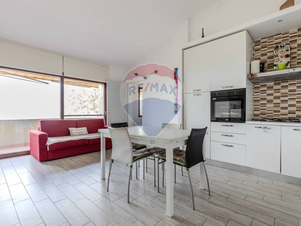 appartamento in vendita a Quartu Sant'Elena in zona Geremeas