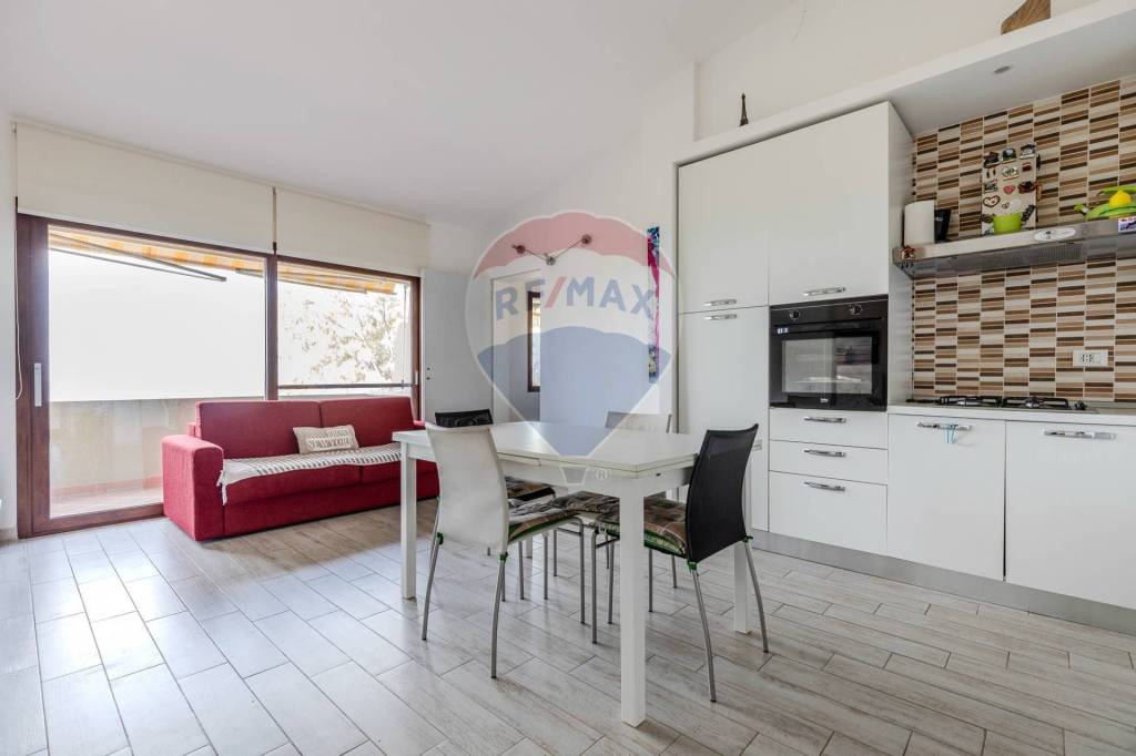 appartamento in vendita a Quartu Sant'Elena in zona Geremeas