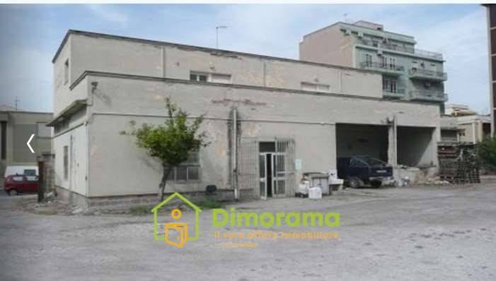 negozio in vendita a Quartu Sant'Elena