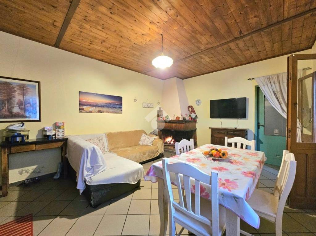 appartamento in vendita a Quartu Sant'Elena in zona Centro Storico