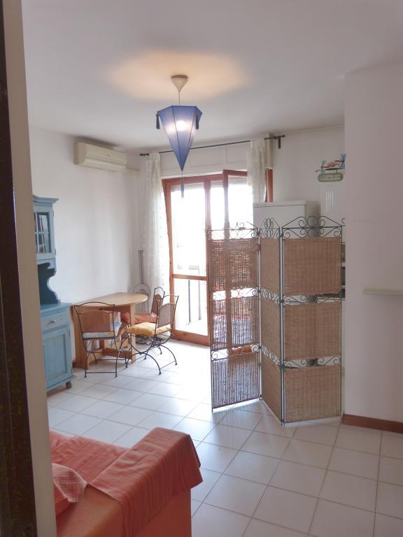 appartamento in vendita a Quartu Sant'Elena in zona Musicisti