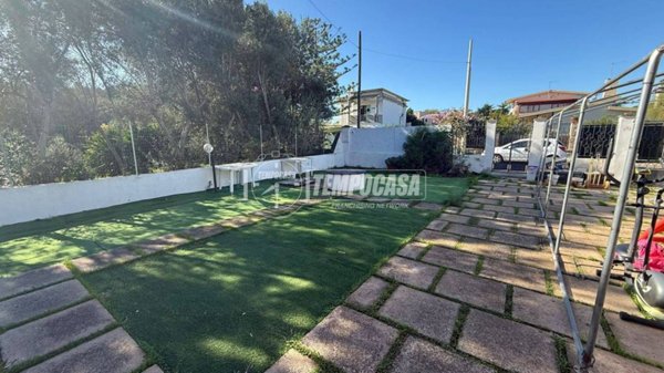 casa indipendente in vendita a Quartu Sant'Elena in zona Litorale