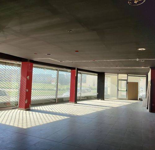 negozio in vendita a Quartu Sant'Elena