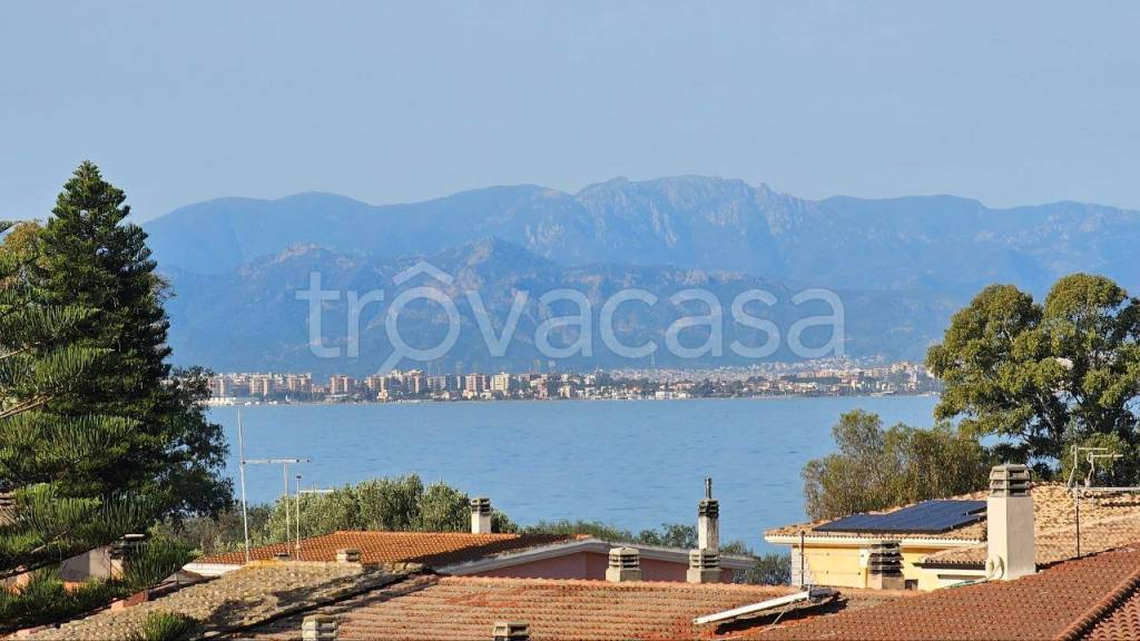 casa indipendente in vendita a Quartu Sant'Elena in zona Foxi