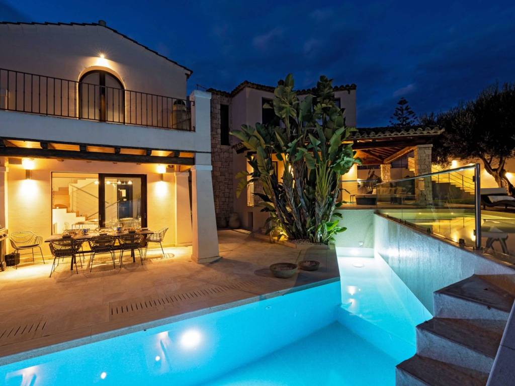 casa indipendente in vendita a Quartu Sant'Elena in zona Margine Rosso