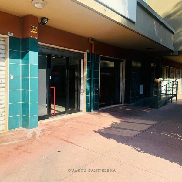 locale commerciale in vendita a Quartu Sant'Elena in zona Pitz'e Serra