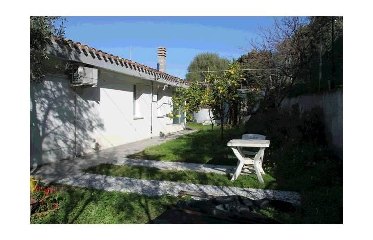 casa indipendente in vendita a Quartu Sant'Elena in zona Litorale