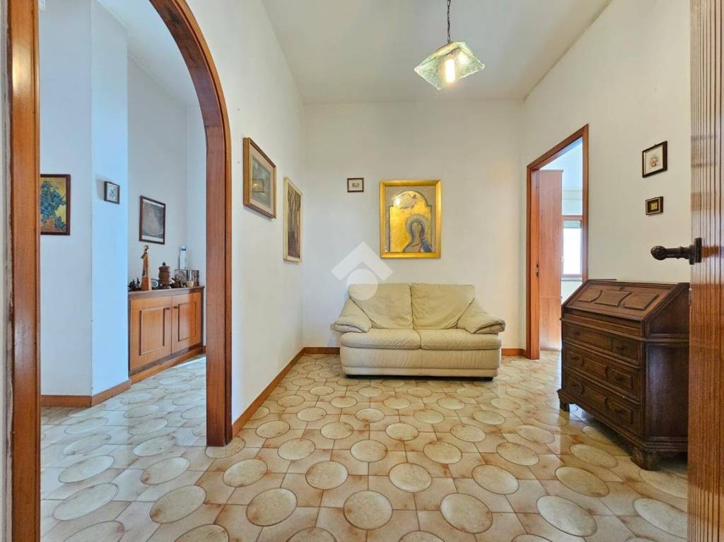 appartamento in vendita a Quartu Sant'Elena in zona Centro Storico