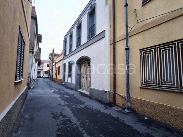 casa indipendente in vendita a Quartu Sant'Elena in zona Centro Storico