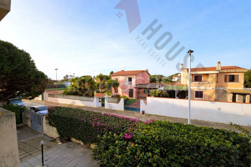 casa indipendente in vendita a Quartu Sant'Elena in zona Foxi
