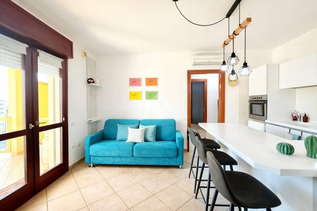 appartamento in vendita a Quartu Sant'Elena in zona Quartello
