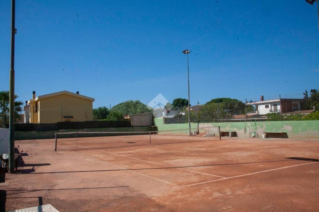 terreno edificabile in vendita a Quartu Sant'Elena in zona Litorale