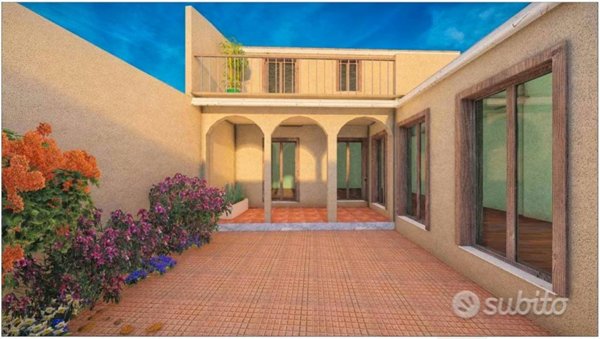 casa indipendente in vendita a Quartu Sant'Elena in zona Centro Storico