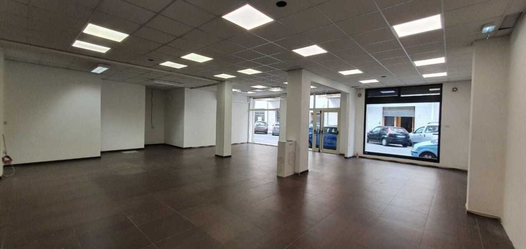 negozio in vendita a Quartu Sant'Elena