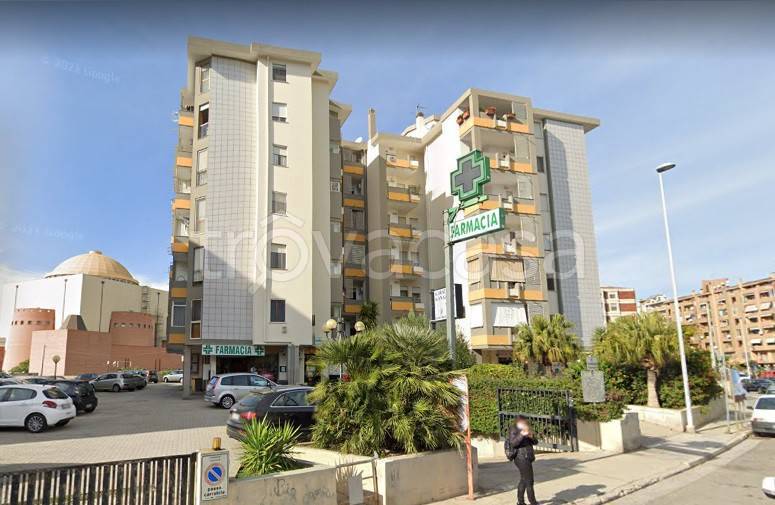 negozio in vendita a Quartu Sant'Elena