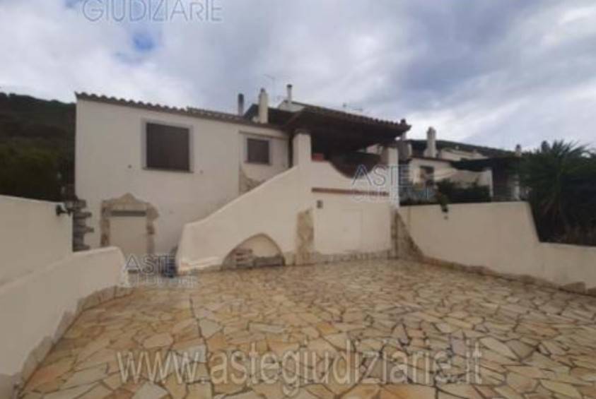 appartamento in vendita a Quartu Sant'Elena in zona Capitana