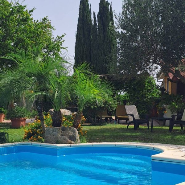 casa indipendente in vendita a Quartu Sant'Elena in zona Sant'Isidoro