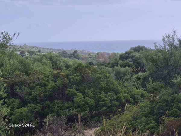 terreno edificabile in vendita a Quartu Sant'Elena in zona Is Meris