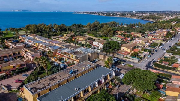 appartamento in vendita a Quartu Sant'Elena in zona Capitana