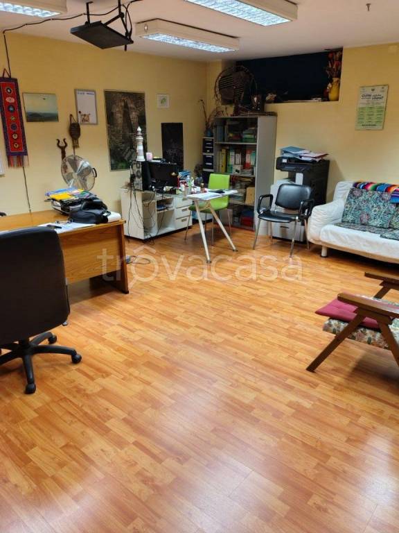 ufficio in vendita a Quartu Sant'Elena