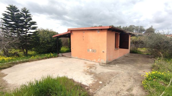 casa indipendente in vendita a Quartu Sant'Elena in zona Margine Rosso