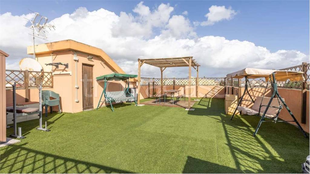 appartamento in vendita a Quartu Sant'Elena in zona Litorale