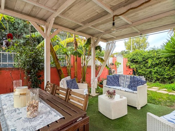 casa indipendente in vendita a Quartu Sant'Elena in zona Capitana