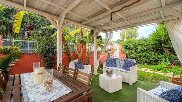 casa indipendente in vendita a Quartu Sant'Elena in zona Capitana