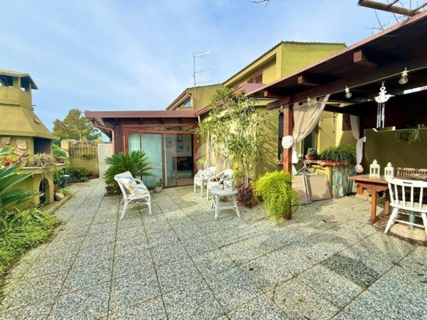 casa indipendente in vendita a Quartu Sant'Elena in zona Capitana