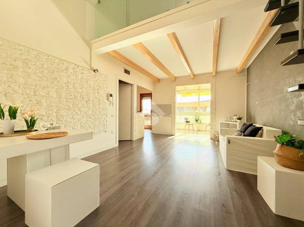 appartamento in vendita a Quartu Sant'Elena in zona Quartello