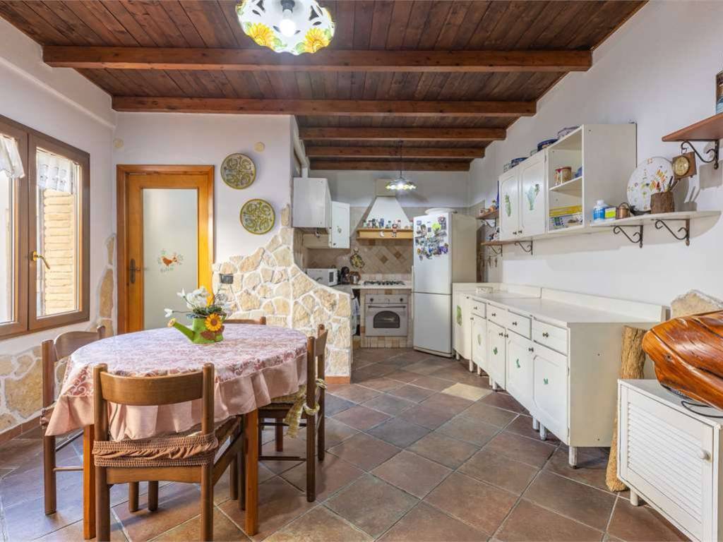 casa indipendente in vendita a Quartu Sant'Elena in zona Centro Storico