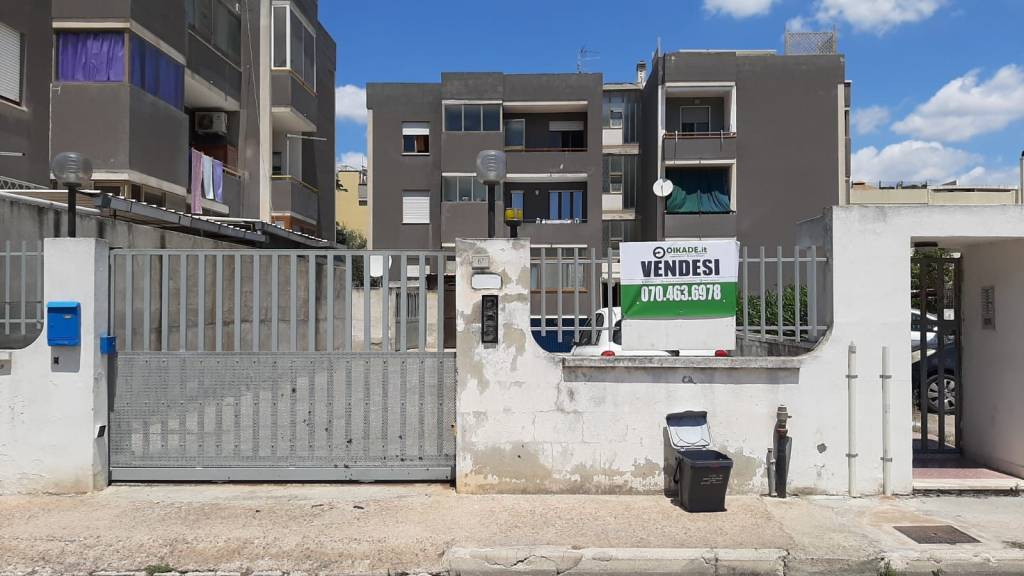 locale commerciale in vendita a Quartu Sant'Elena in zona Poetto di Quartu