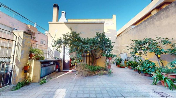 appartamento in vendita a Quartu Sant'Elena in zona Centro Storico