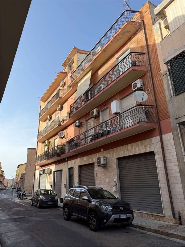 appartamento in vendita a Quartu Sant'Elena in zona Centro Storico