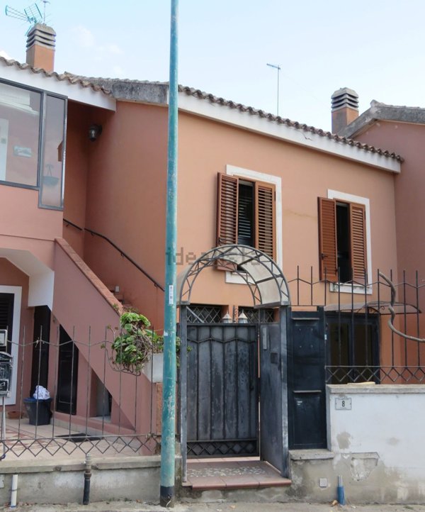 casa indipendente in vendita a Quartu Sant'Elena in zona Margine Rosso