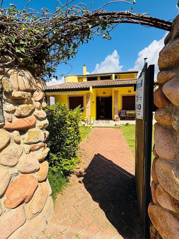 esavano in vendita a Quartu Sant'Elena in zona Poetto di Quartu