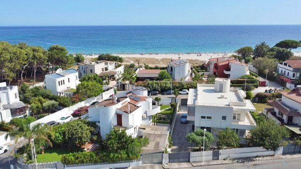 casa indipendente in vendita a Quartu Sant'Elena in zona Margine Rosso