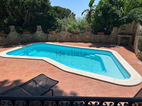 casa indipendente in vendita a Quartu Sant'Elena in zona Capitana