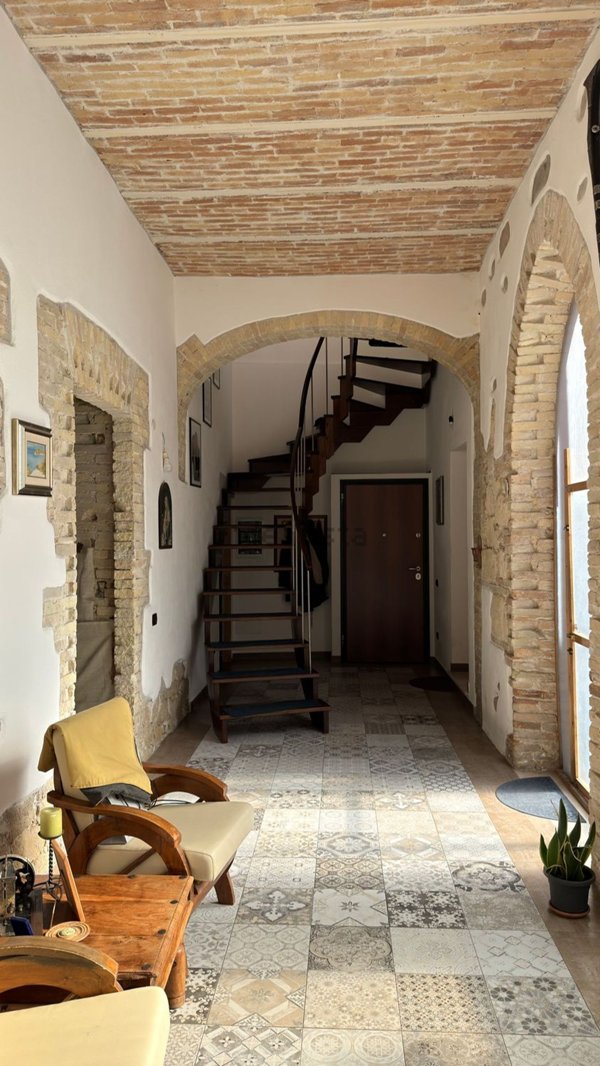 casa indipendente in vendita a Quartu Sant'Elena in zona Centro Storico